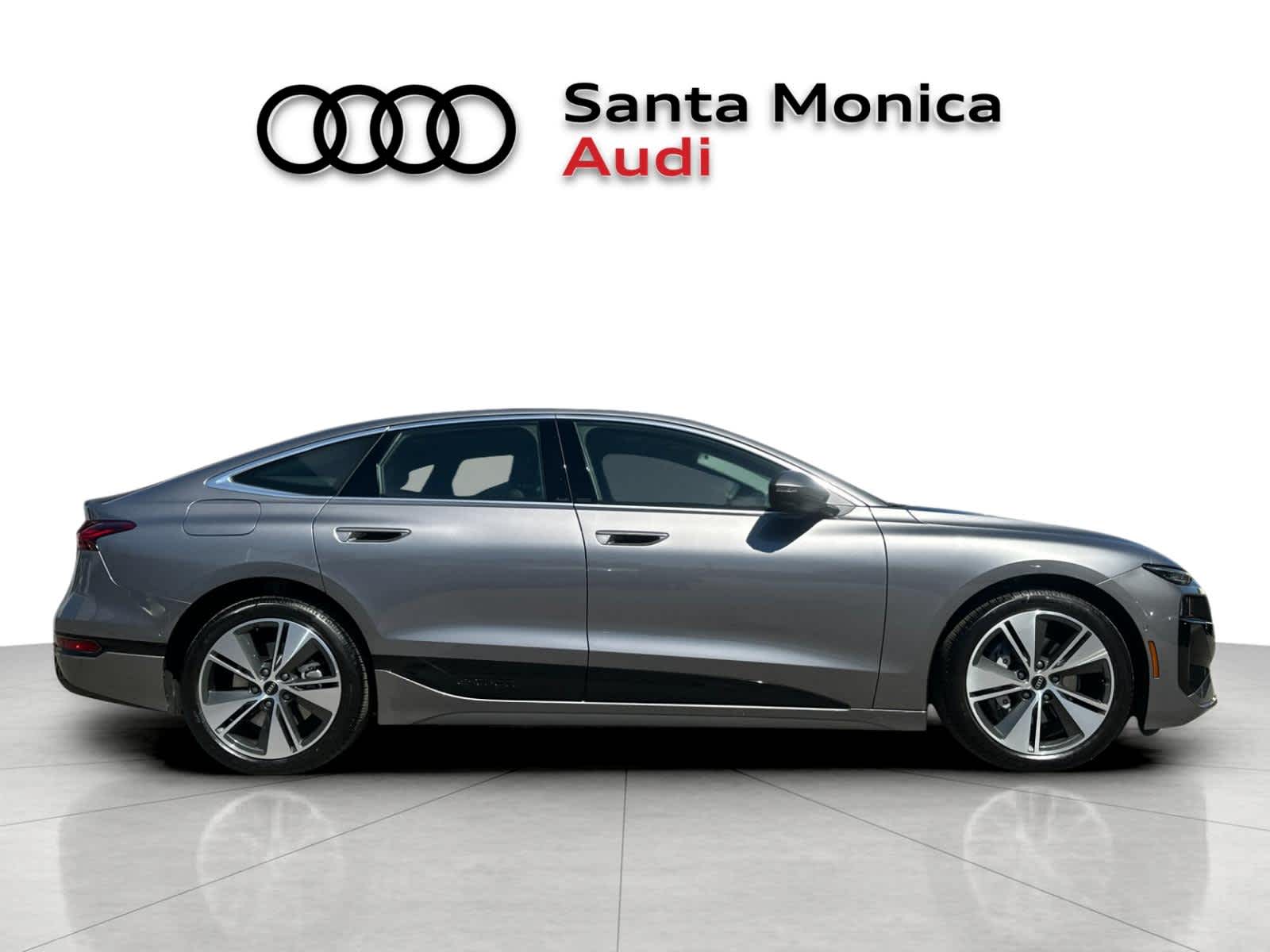 Thumbnail: 2025 Audi e-tron - 8