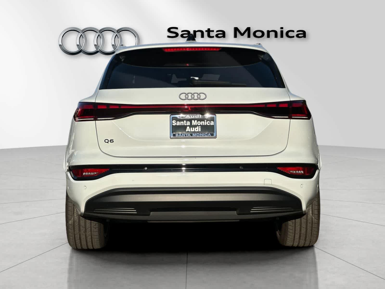 Thumbnail: 2025 Audi Q6 e-tron - 7