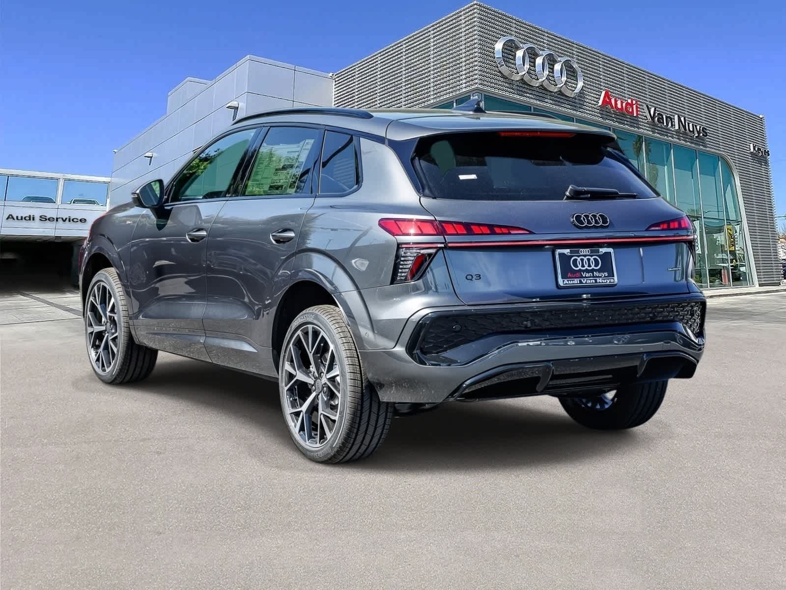 Thumbnail: 2026 Audi Q3 - 2