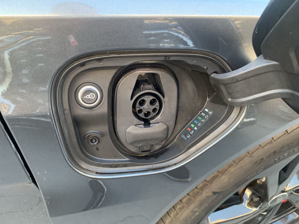 Thumbnail: 2023 Audi e-tron GT - 39