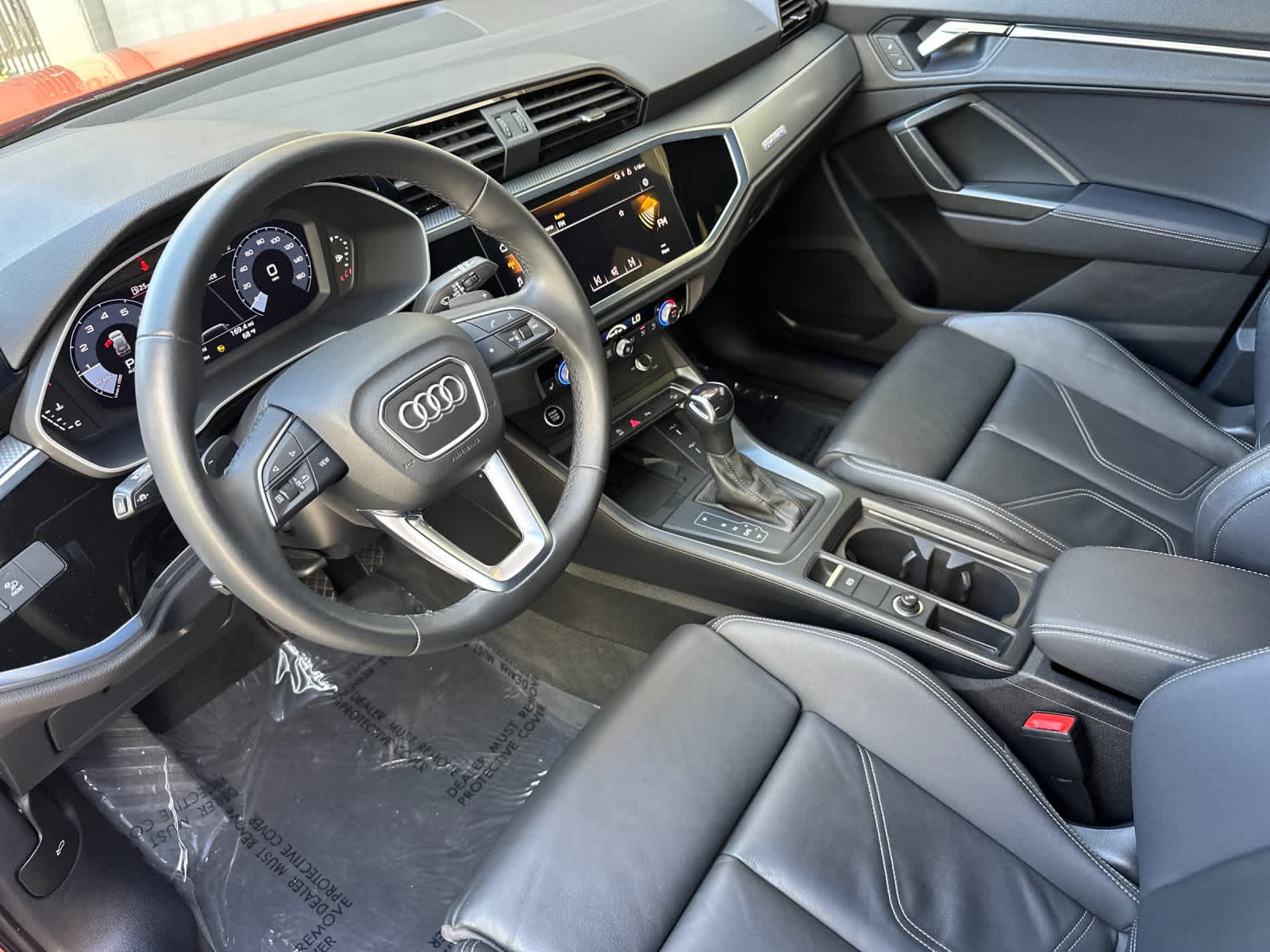 Thumbnail: 2023 Audi Q3 - 11