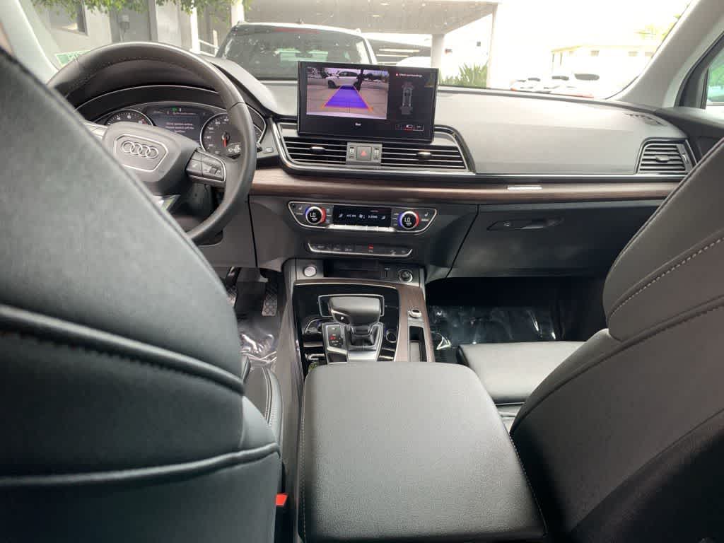 Thumbnail: 2024 Audi Q5 - 25