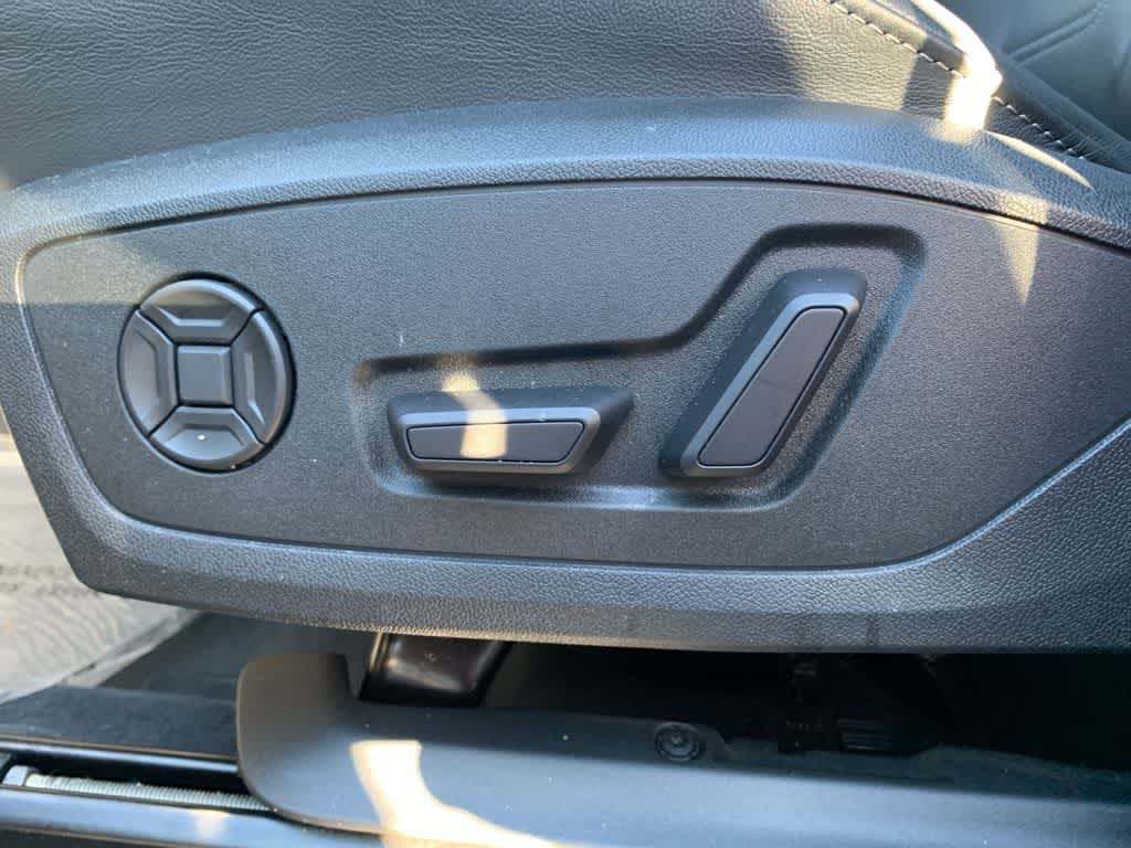 Thumbnail: 2025 Audi Q5 - 22