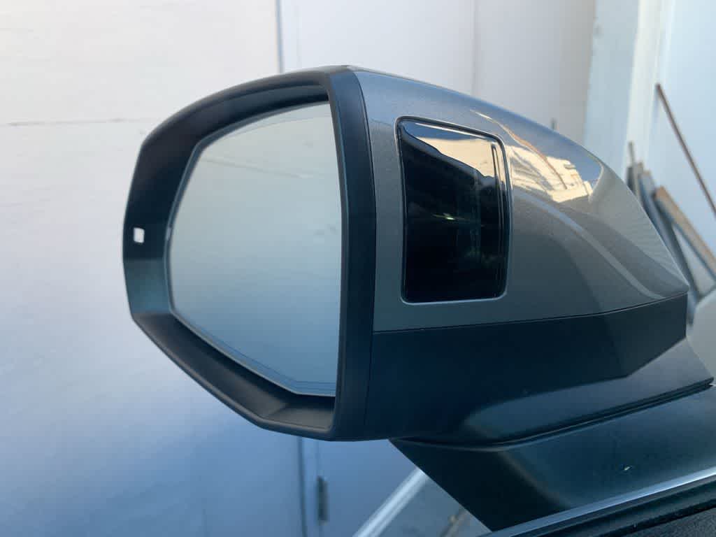 Thumbnail: 2023 Audi Q5 - 18