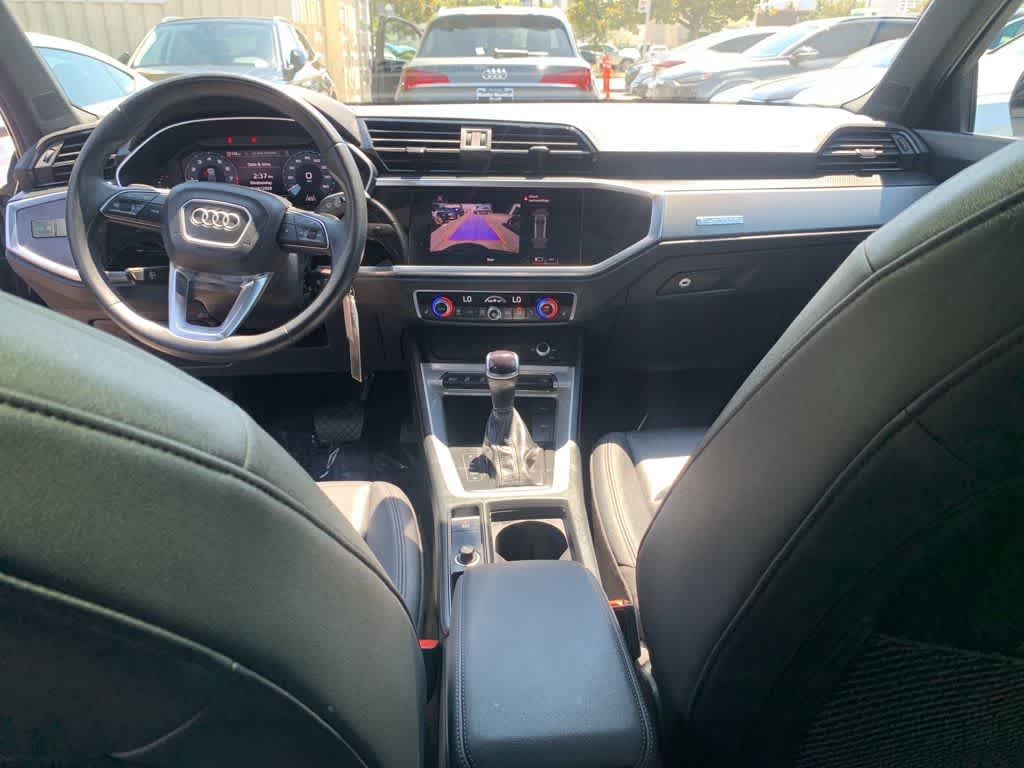 Thumbnail: 2022 Audi Q3 - 21