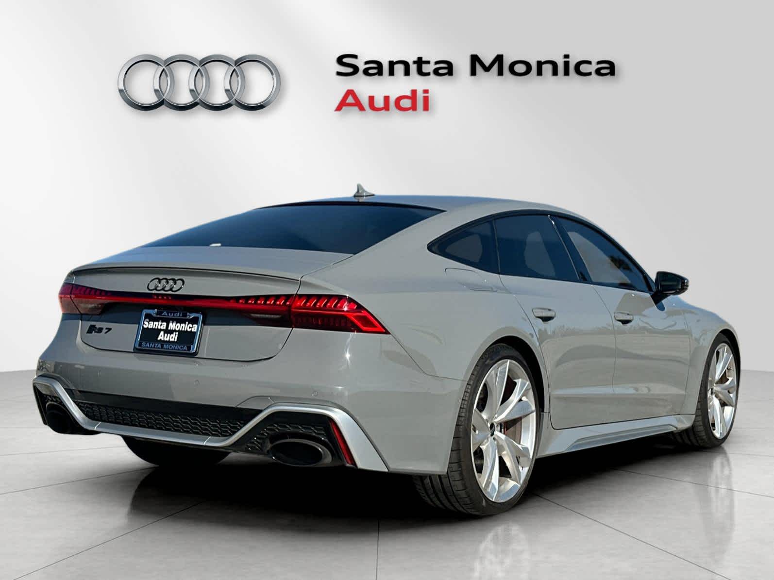 Thumbnail: 2021 Audi RS 7 - 2