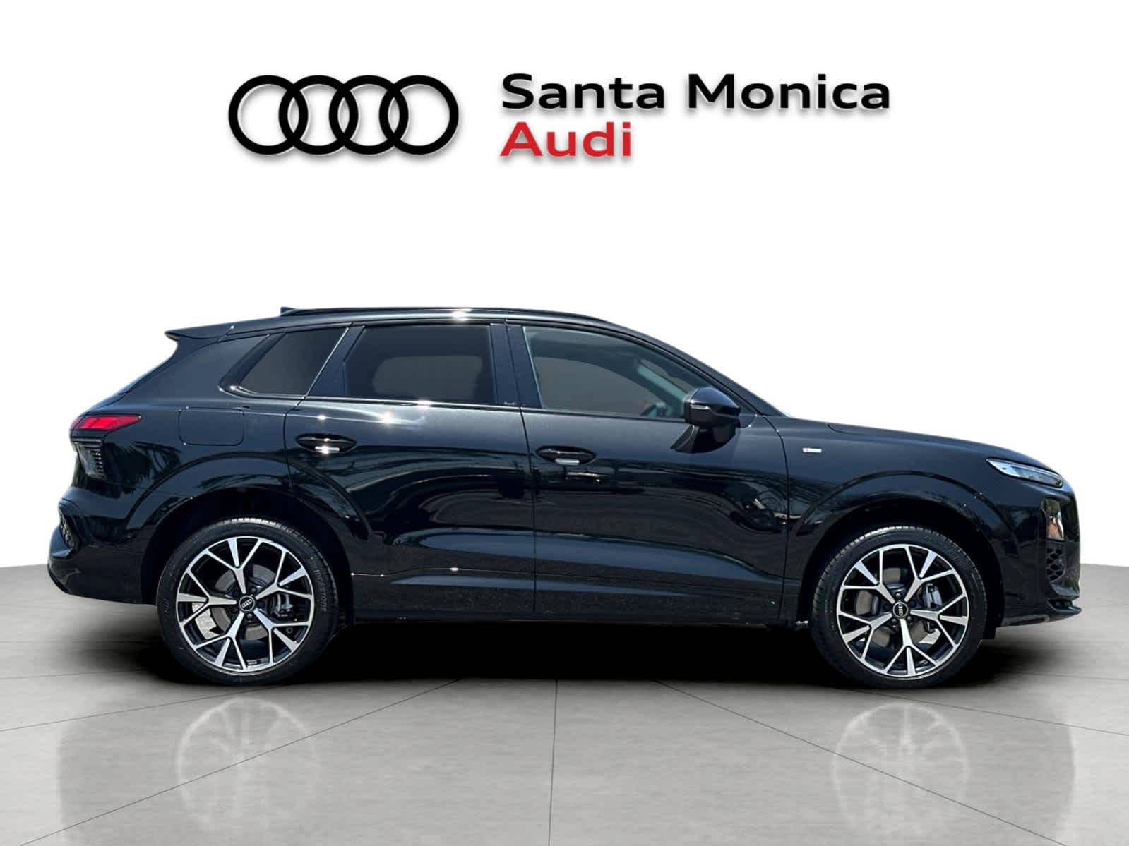 Thumbnail: 2026 Audi Q3 - 8