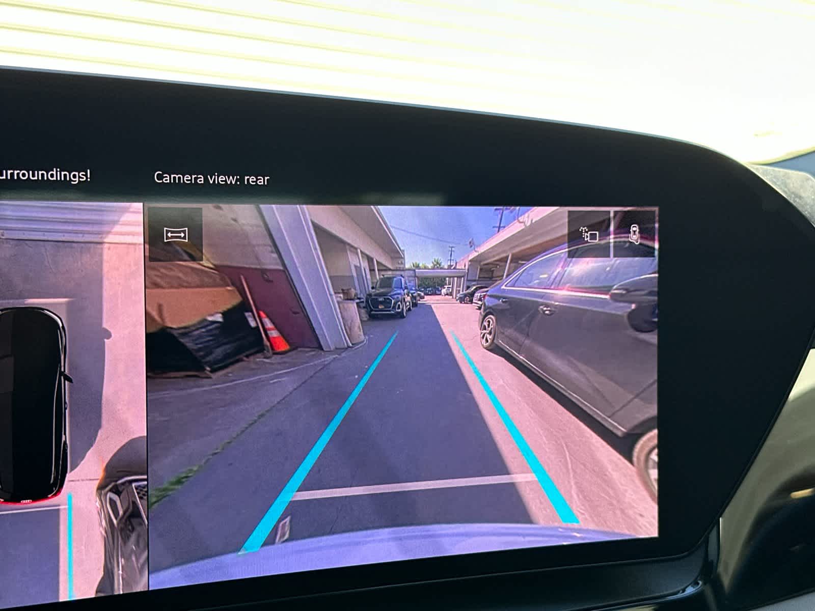 Thumbnail: 2025 Audi Q6 e-tron - 20