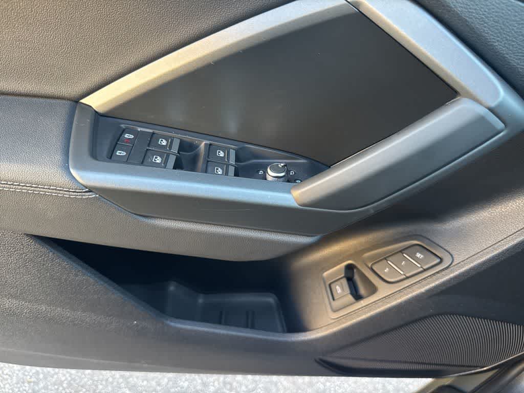 Thumbnail: 2024 Audi Q3 - 21