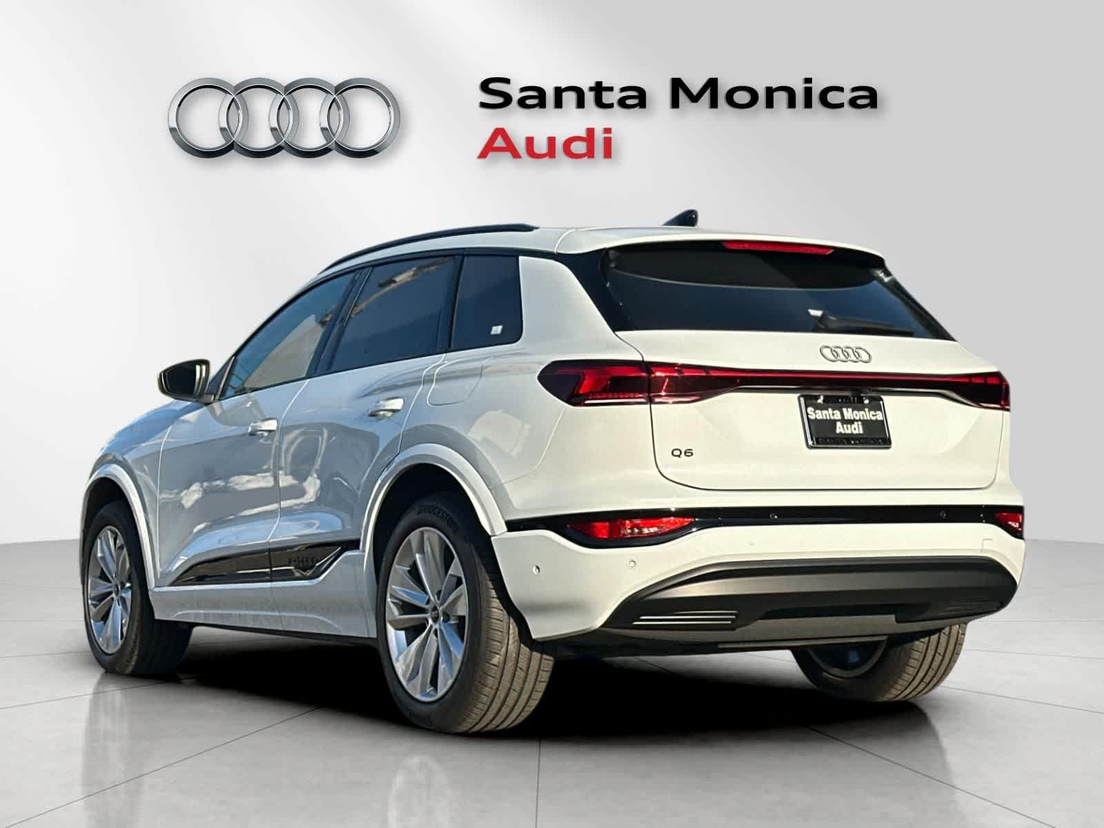 Thumbnail: 2025 Audi Q6 e-tron - 6
