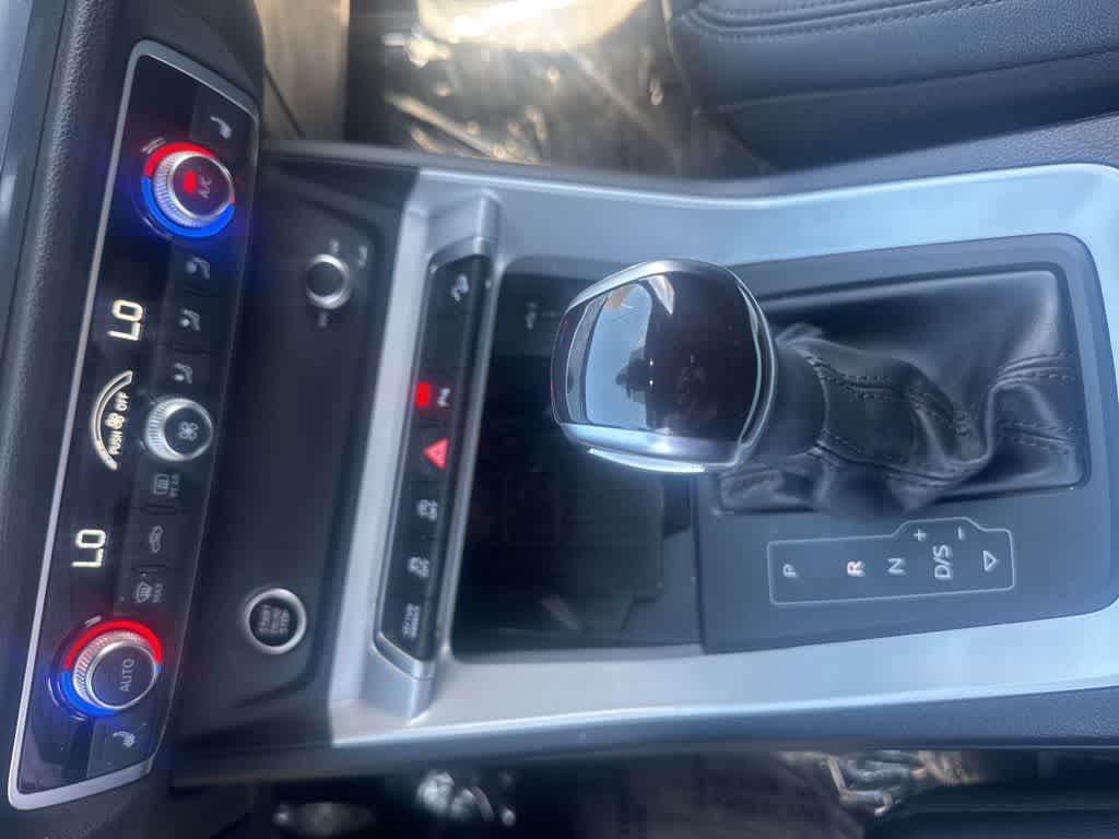 Thumbnail: 2023 Audi Q3 - 22