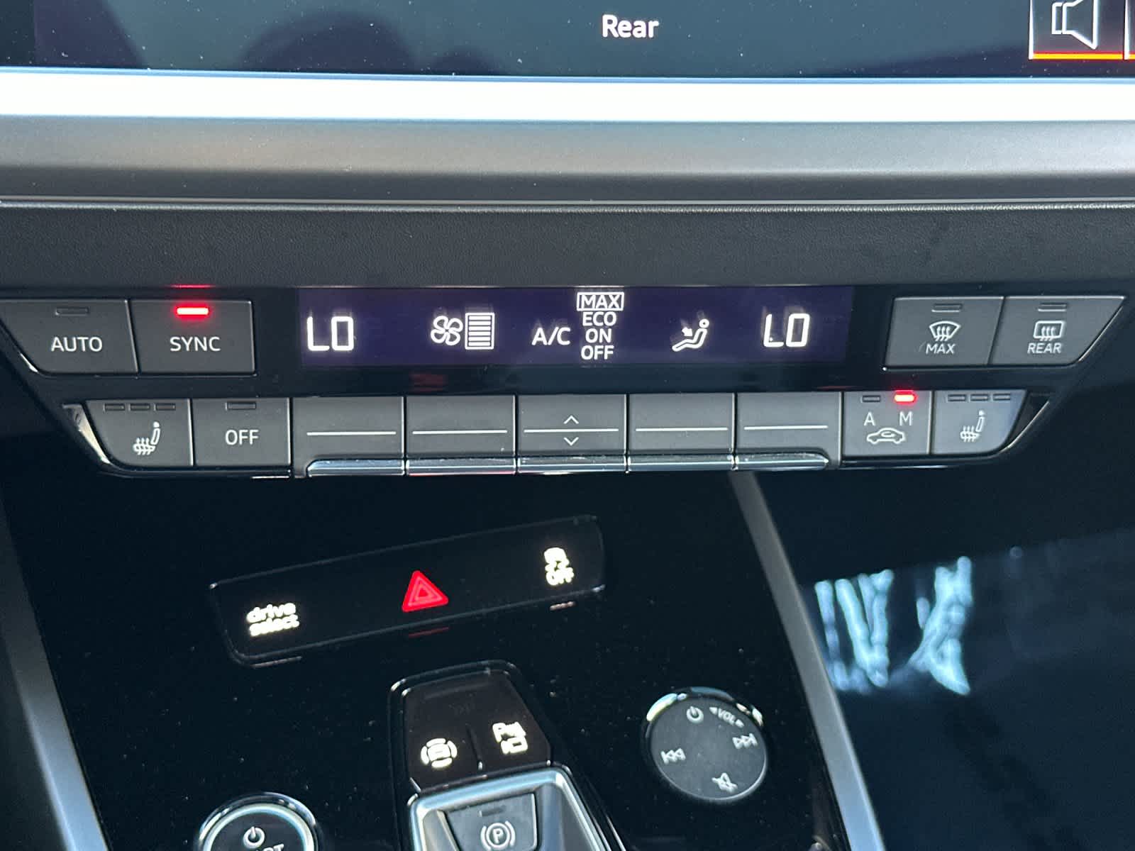 Thumbnail: 2023 Audi Q4 e-tron - 20