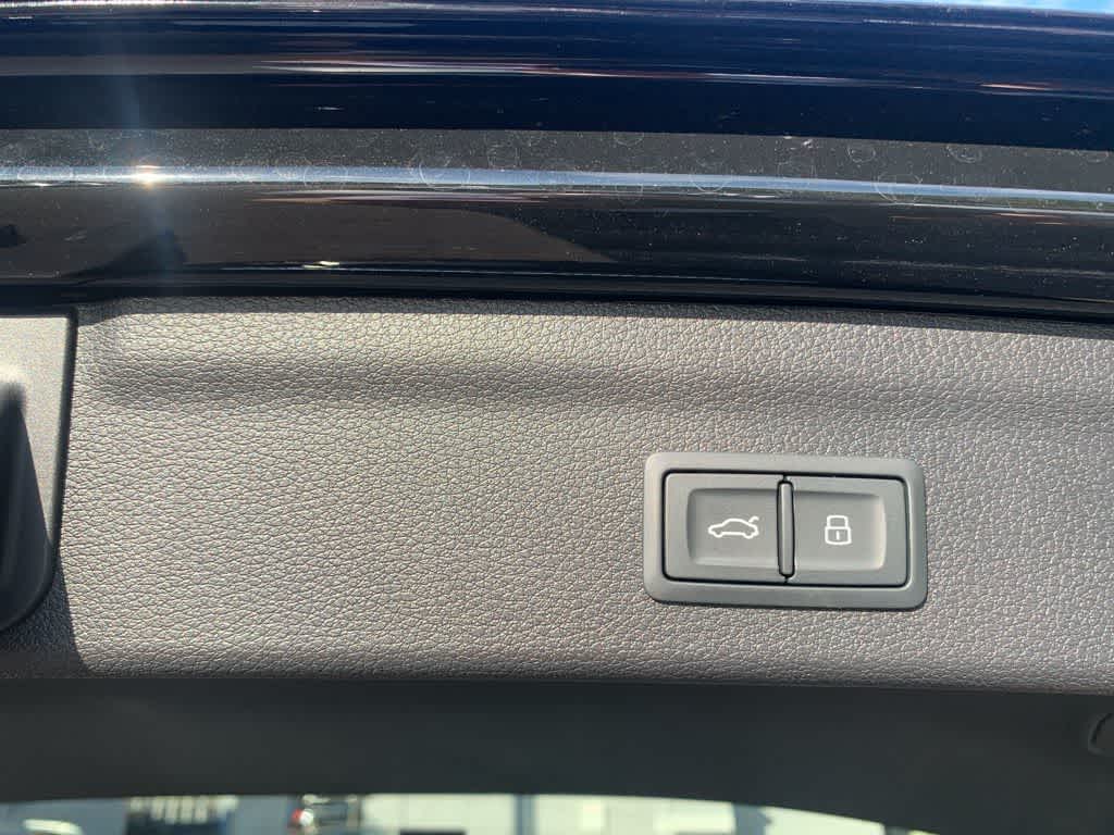 Thumbnail: 2024 Audi Q3 - 33