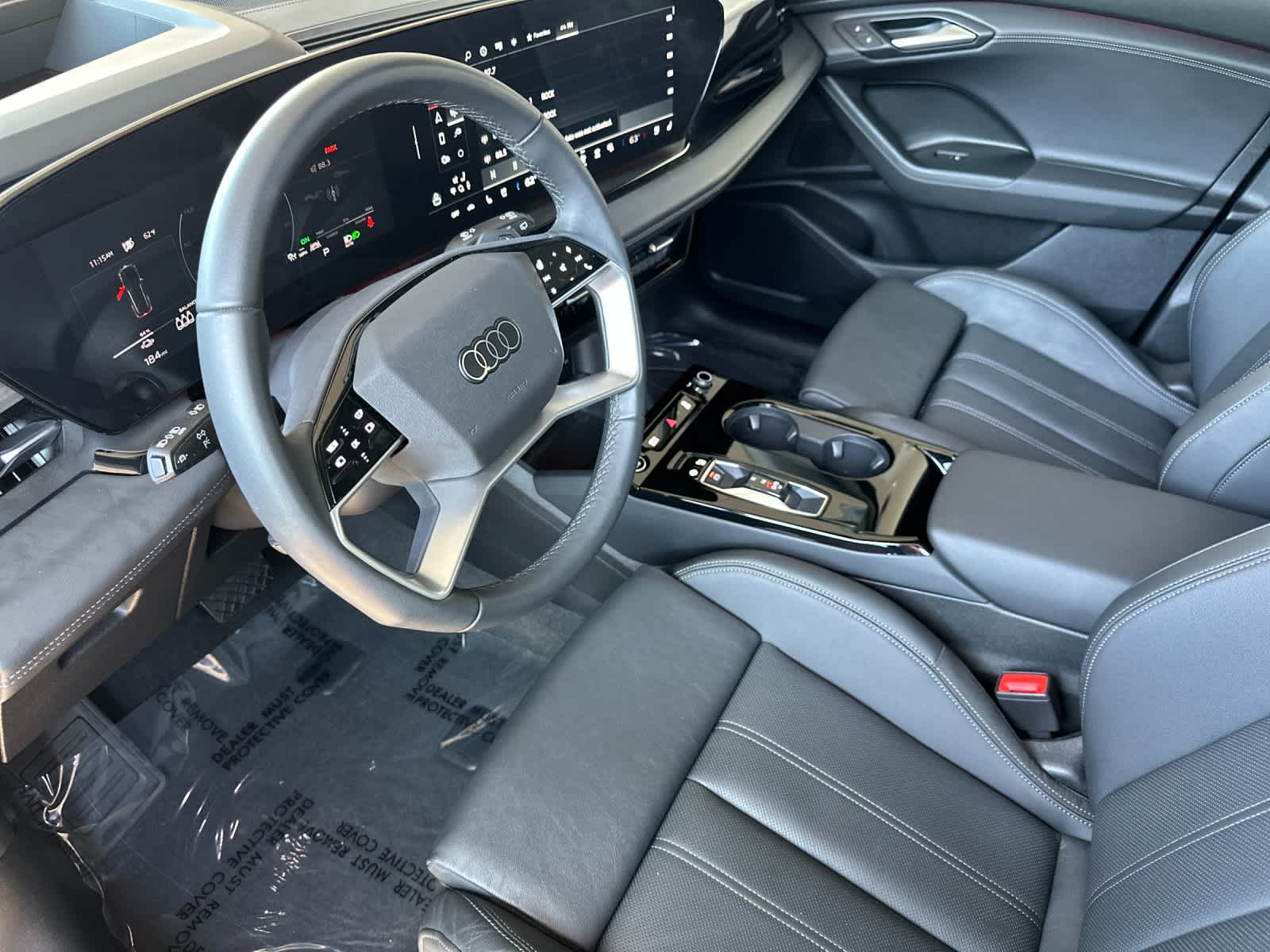 Thumbnail: 2025 Audi Q6 e-tron - 11