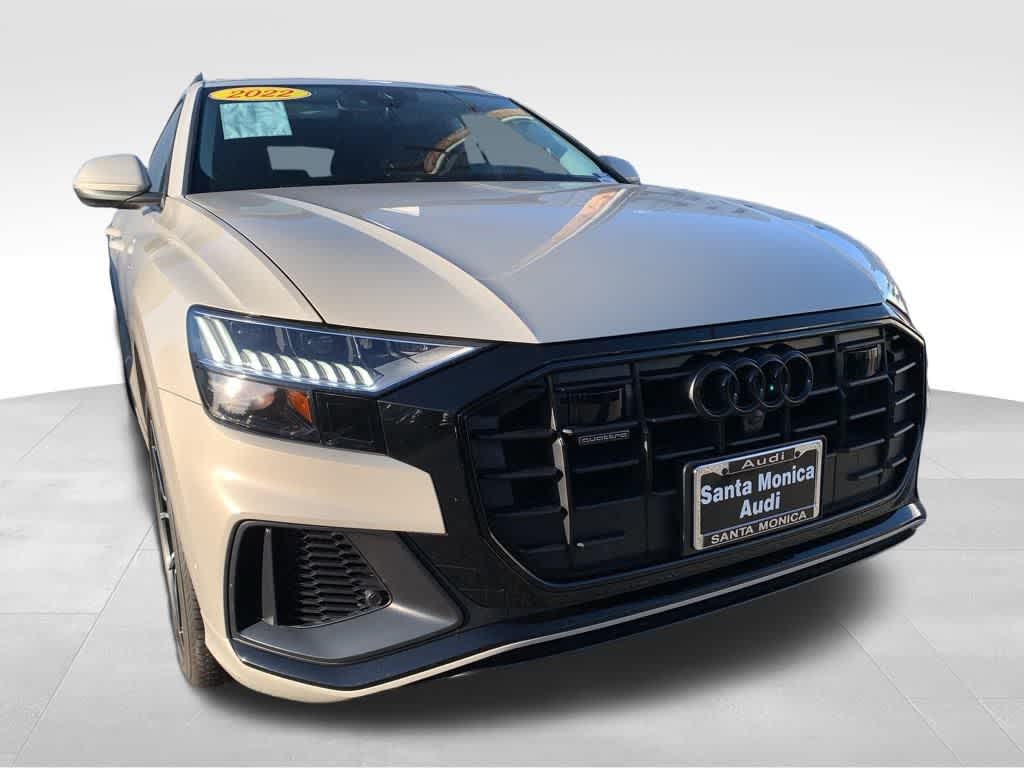 Thumbnail: 2022 Audi Q8 - 1