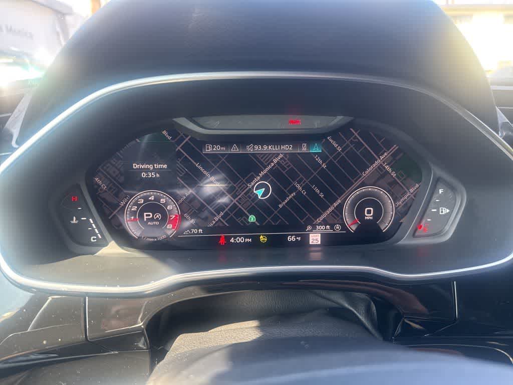 Thumbnail: 2022 Audi Q3 - 22