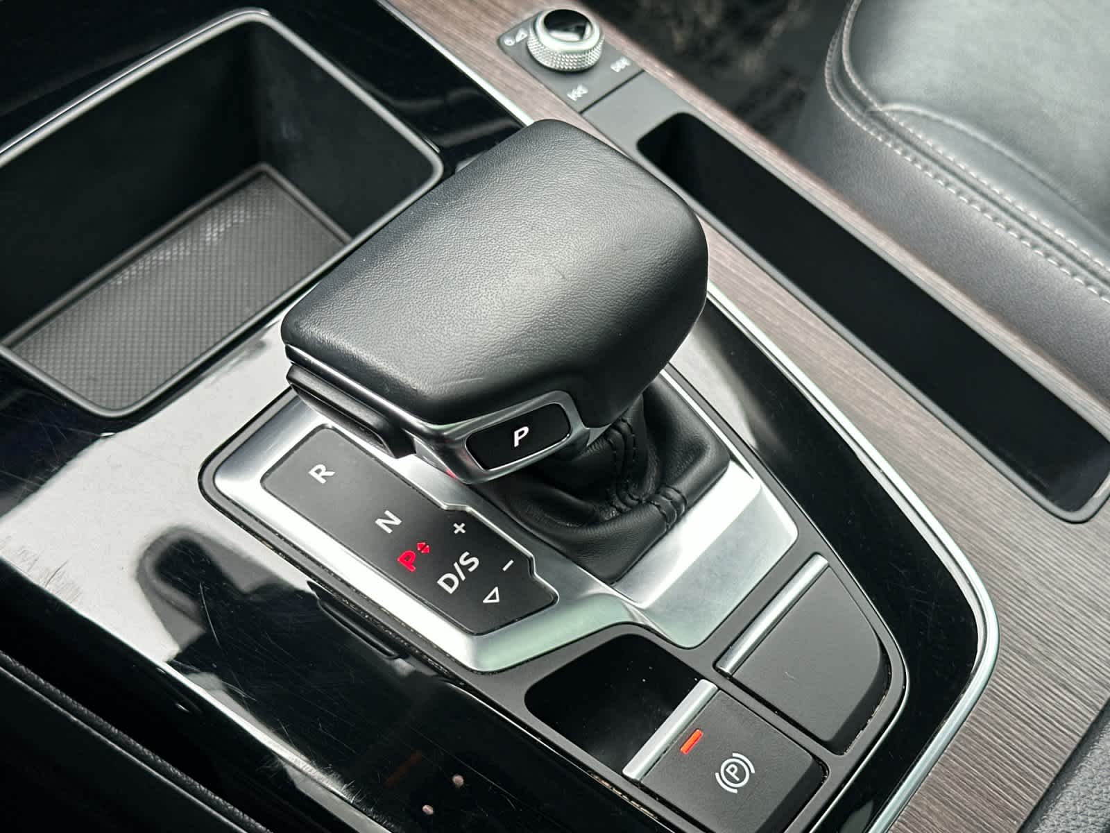 Thumbnail: 2022 Audi Q5 - 21