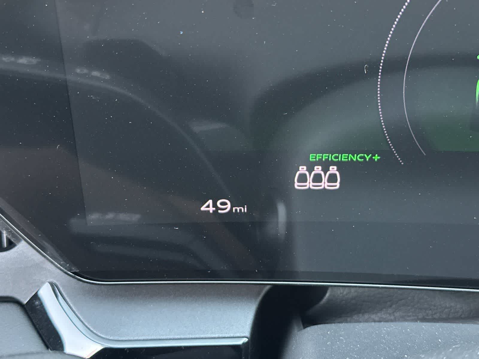 Thumbnail: 2025 Audi Q6 e-tron - 26