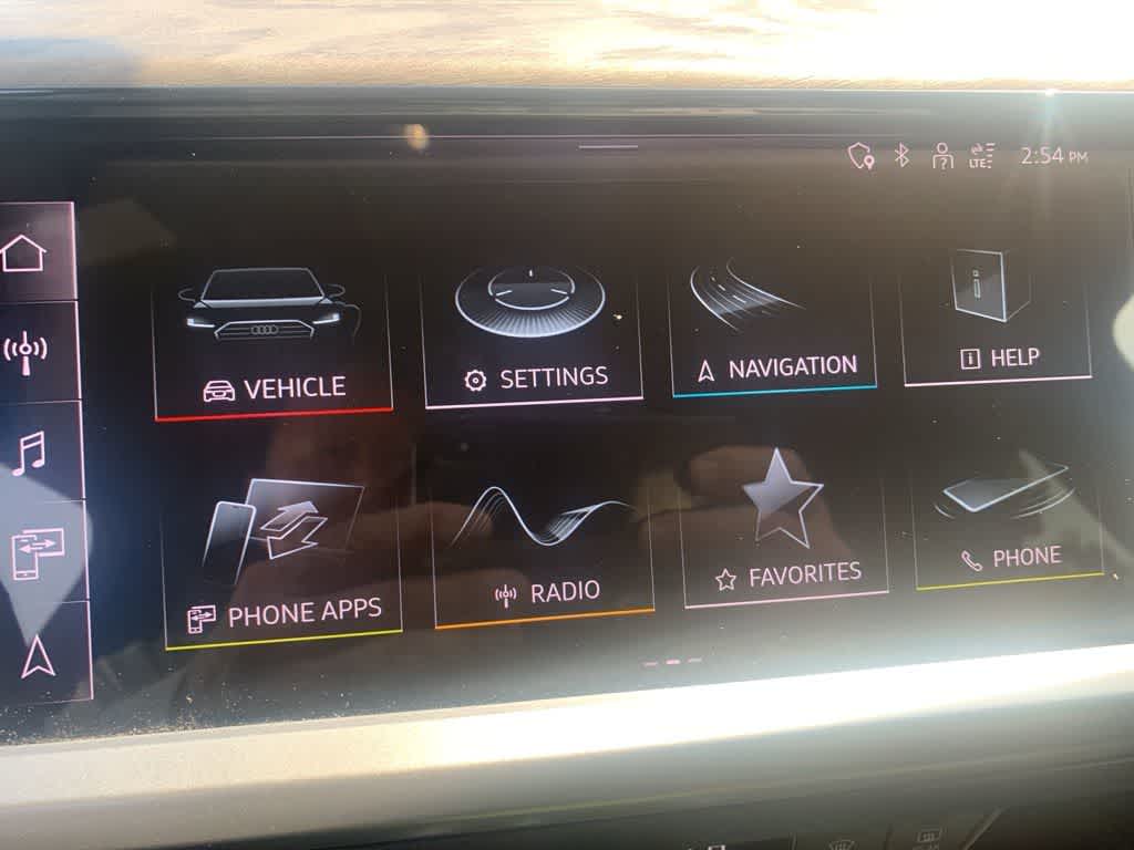 Thumbnail: 2023 Audi Q4 e-tron - 12