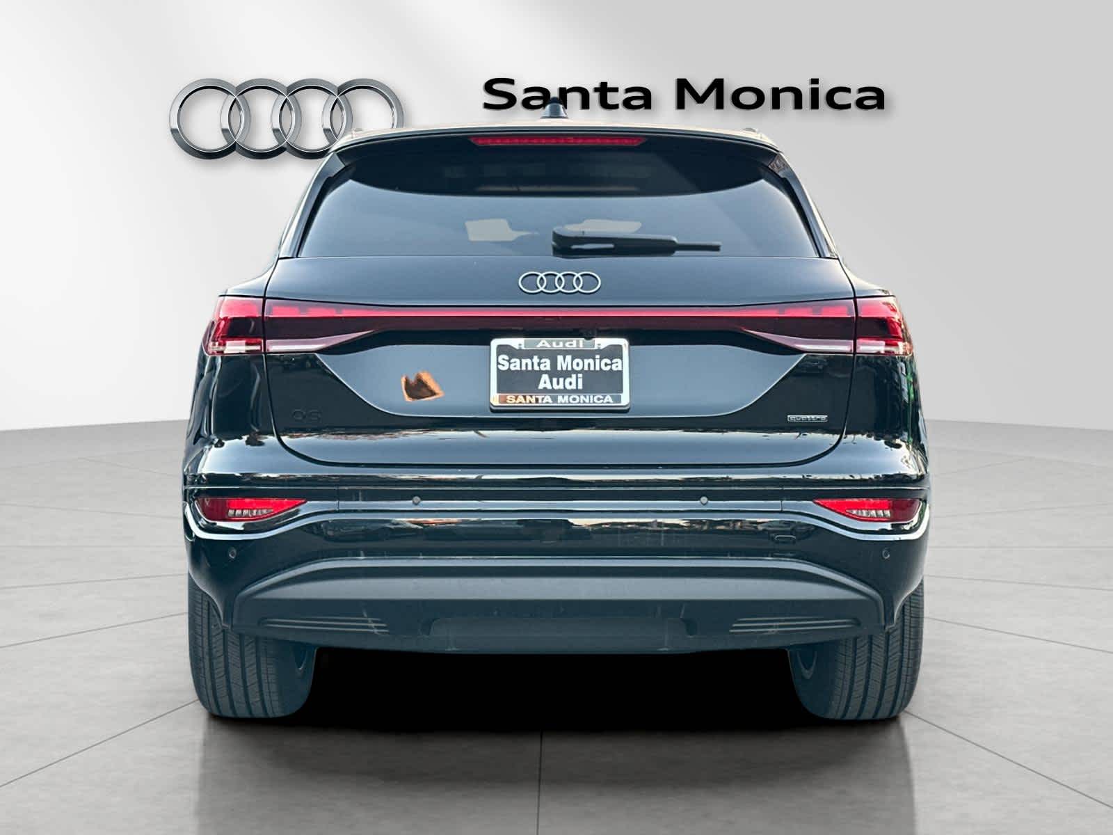 Thumbnail: 2025 Audi Q6 e-tron - 7