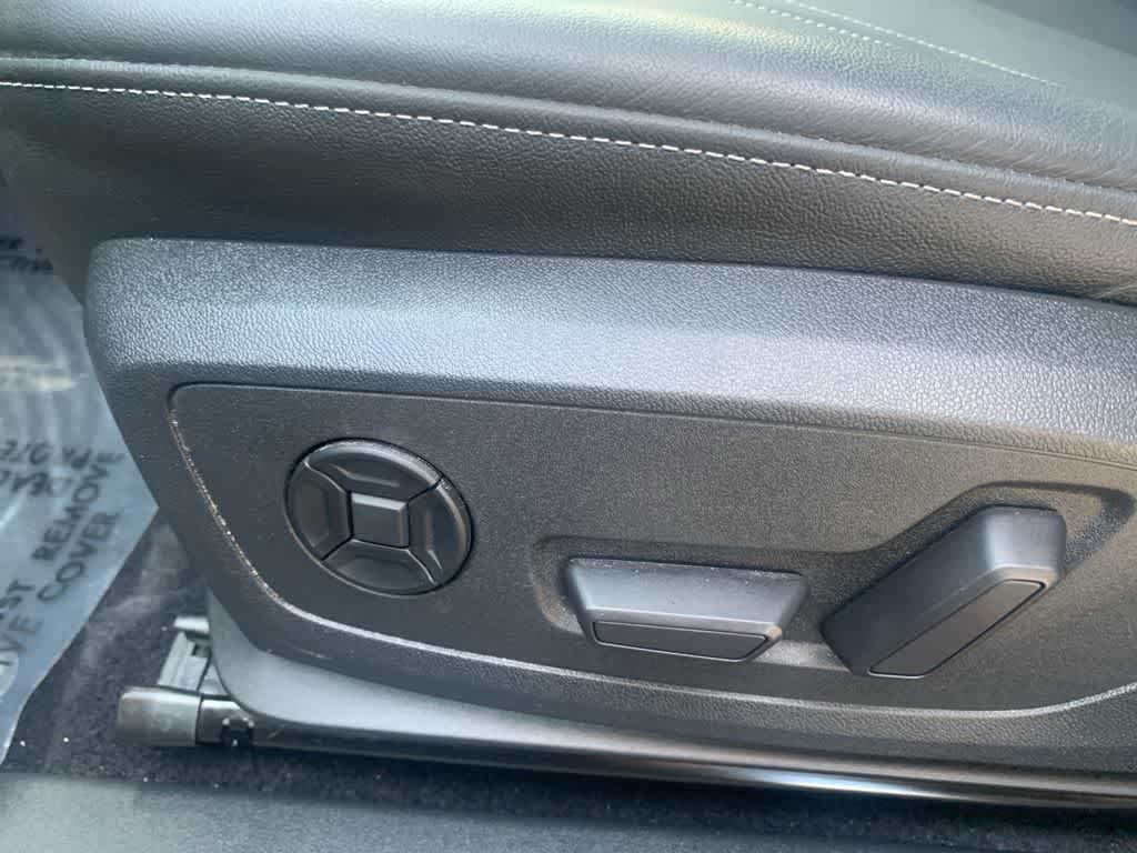 Thumbnail: 2023 Audi Q4 e-tron - 27