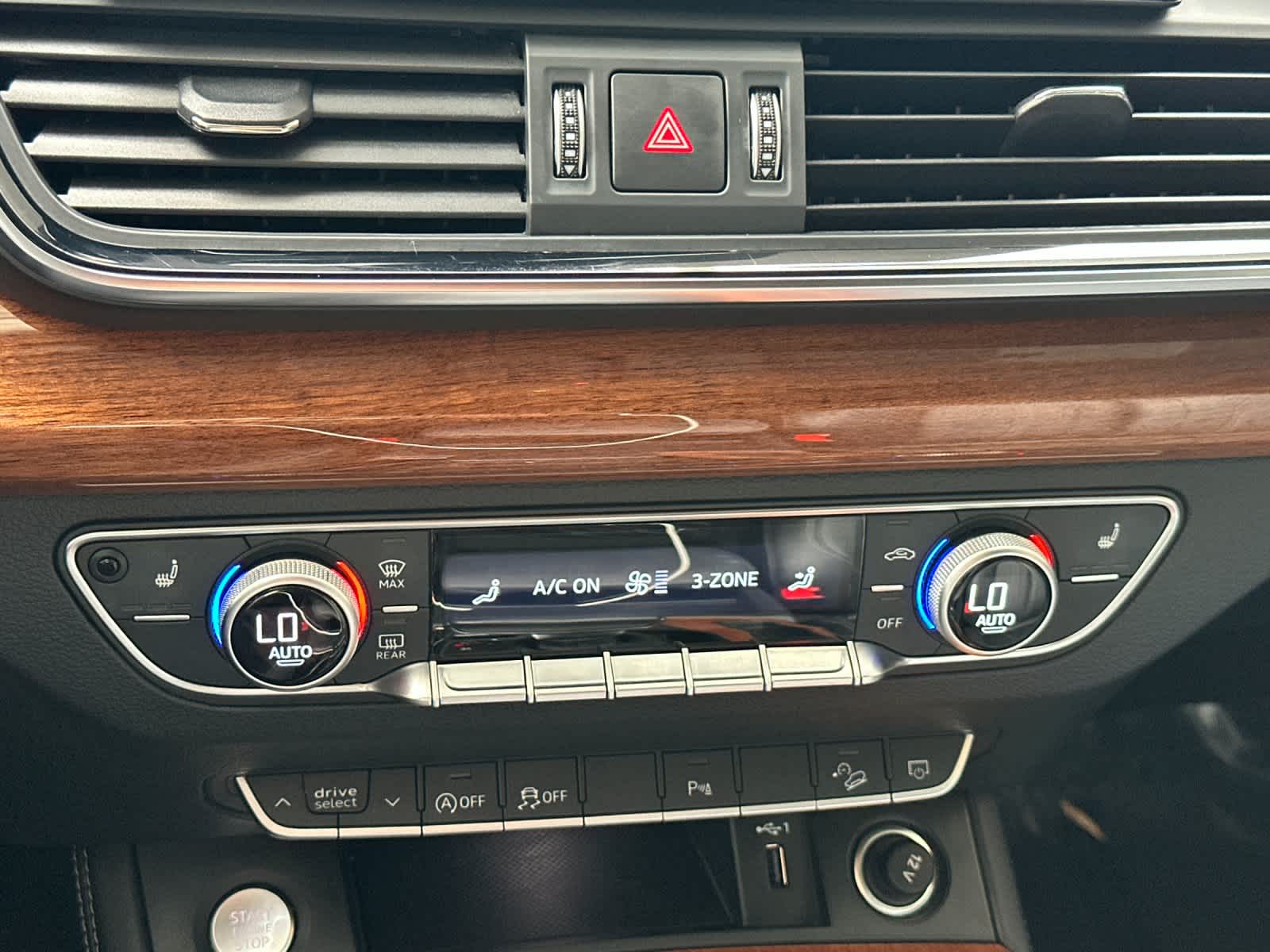 Thumbnail: 2023 Audi Q5 - 21