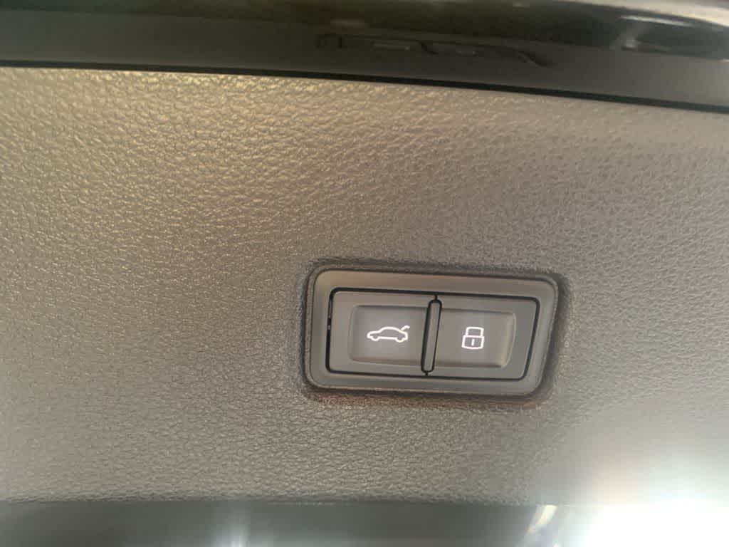 Thumbnail: 2024 Audi Q5 - 32