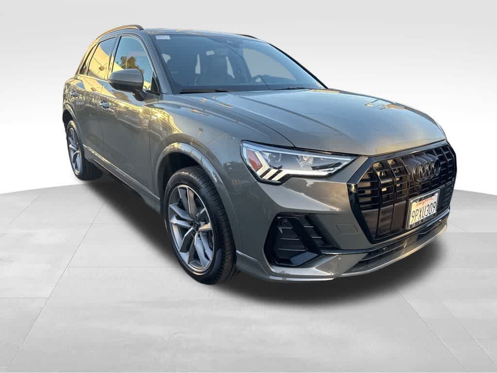 Thumbnail: 2024 Audi Q3 - 1