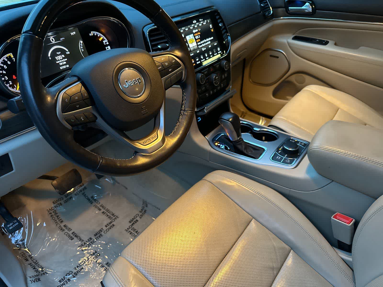 Thumbnail: 2020 Jeep Grand Cherokee - 11