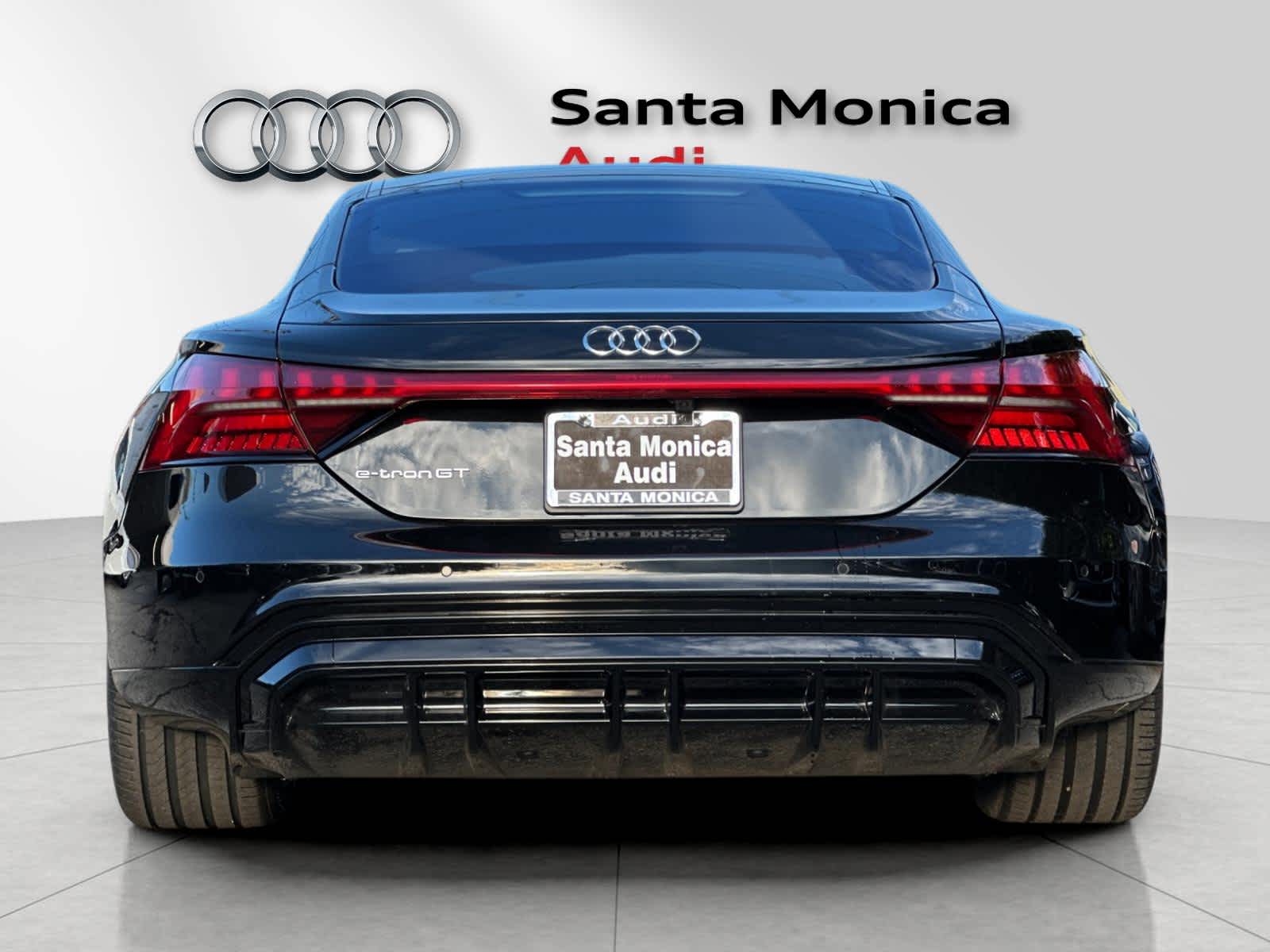 Thumbnail: 2023 Audi e-tron GT - 7