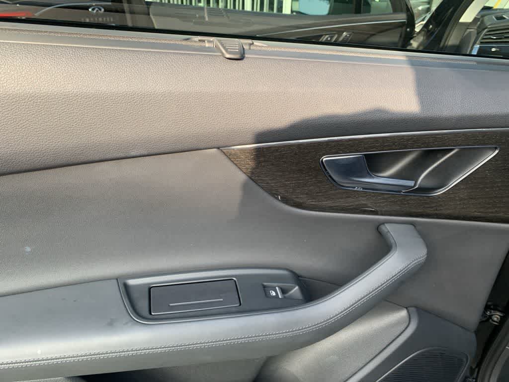 Thumbnail: 2022 Audi Q7 - 27