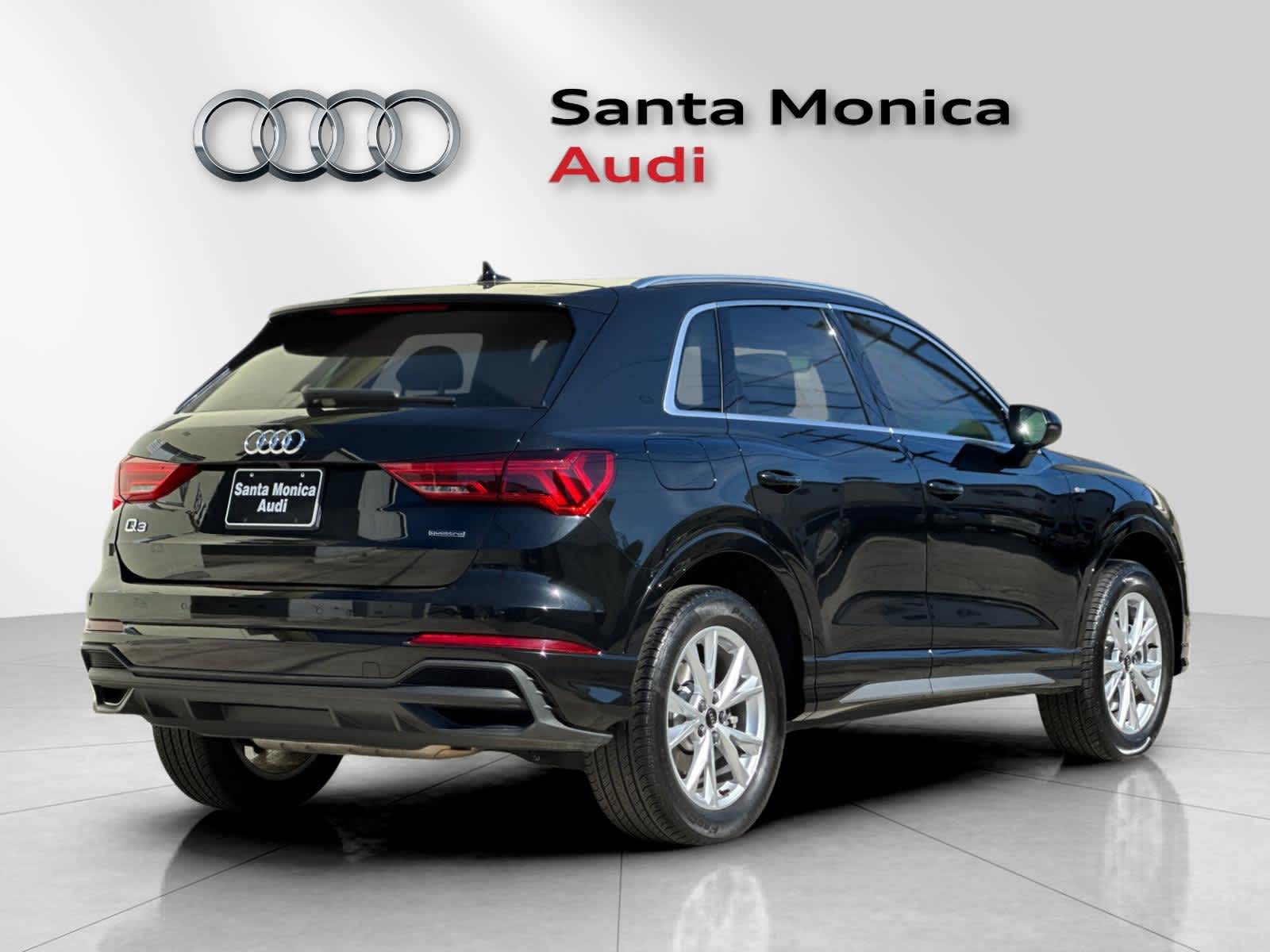 Thumbnail: 2024 Audi Q3 - 3