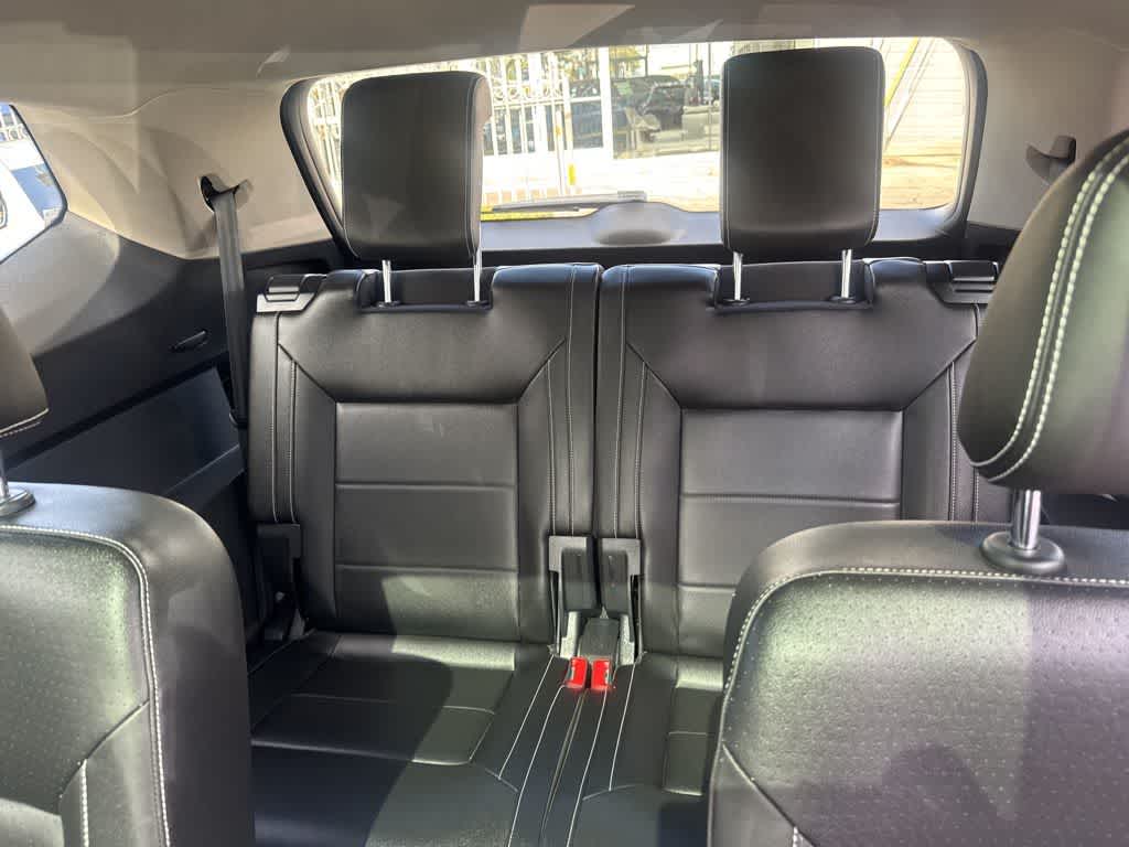 Thumbnail: 2021 Volkswagen Atlas - 32