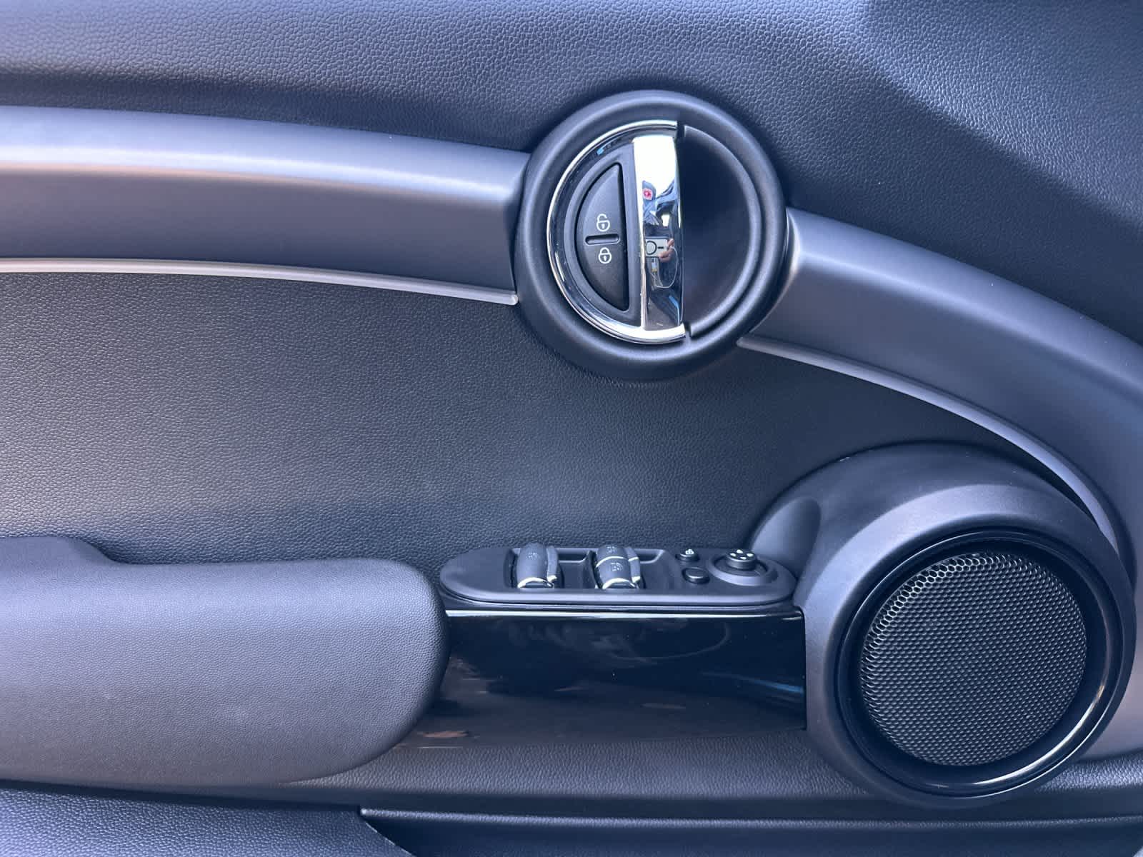 Thumbnail: 2024 MINI Cooper Convertible - 12