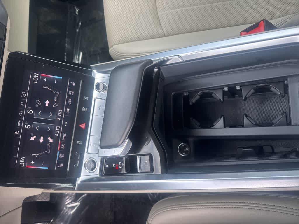 Thumbnail: 2024 Audi Q8 e-tron - 18