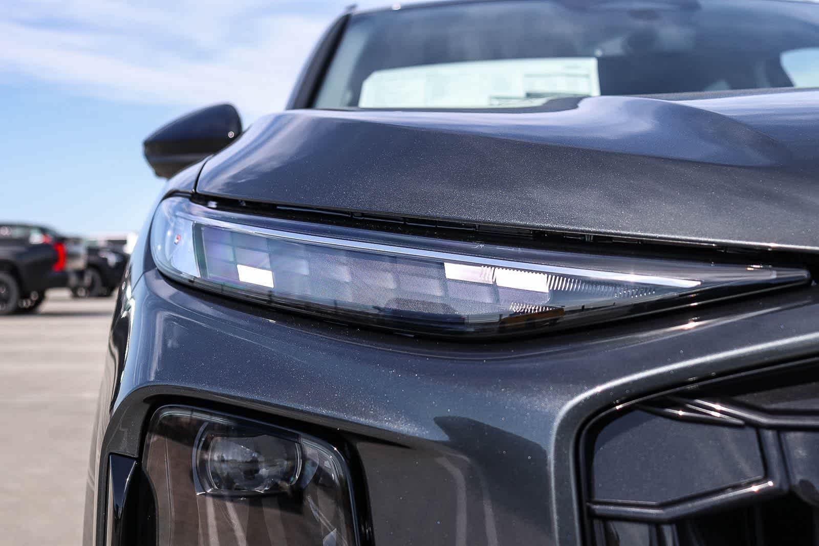 Thumbnail: 2026 Audi Q3 - 9