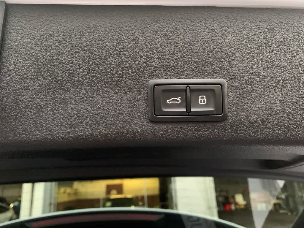 Thumbnail: 2024 Audi Q8 e-tron - 41