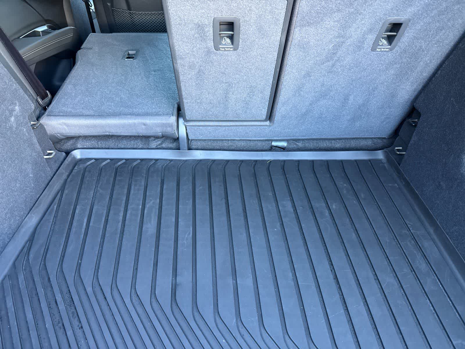 Thumbnail: 2024 Audi Q4 e-tron - 15