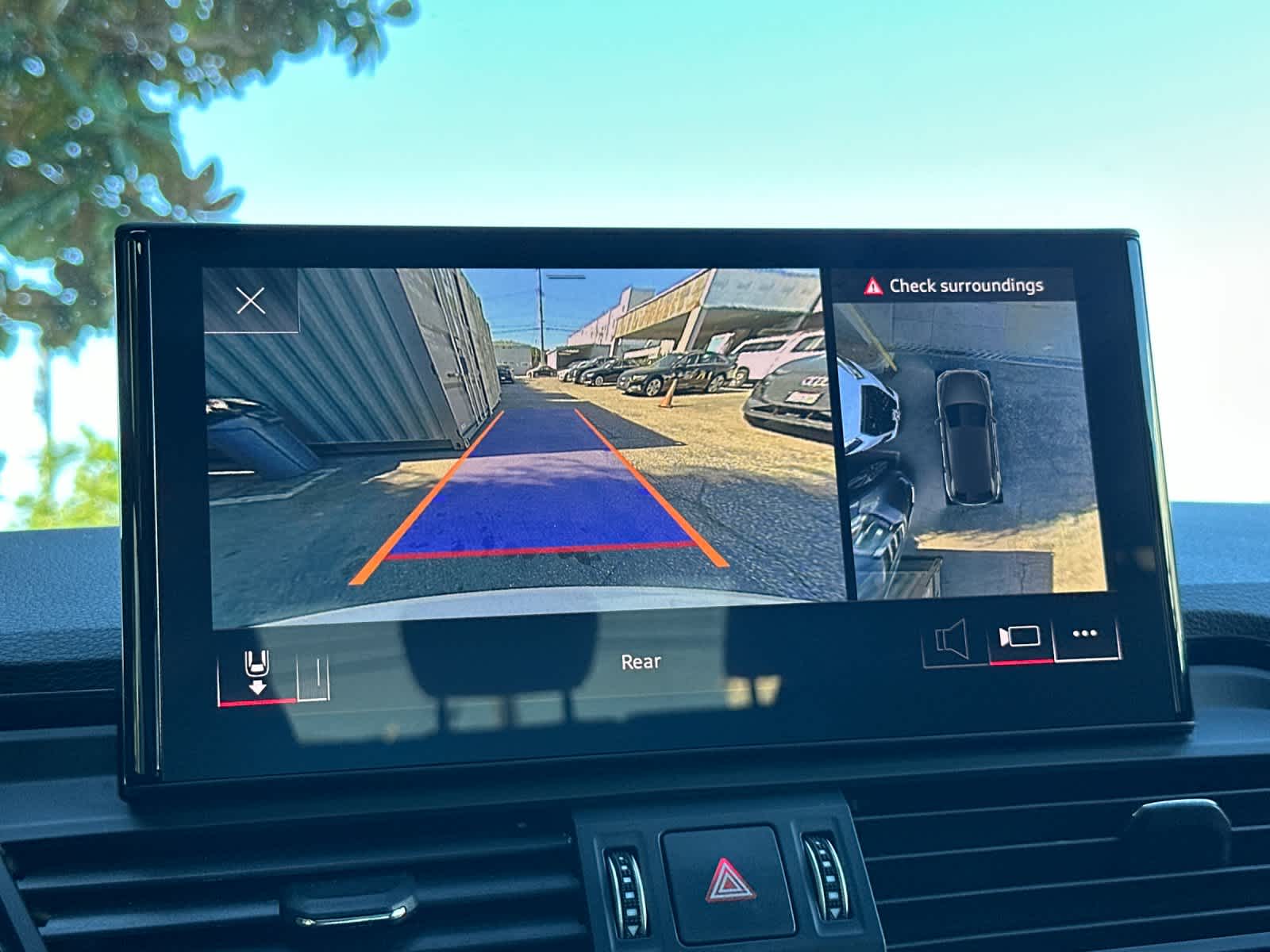 Thumbnail: 2023 Audi Q5 - 19