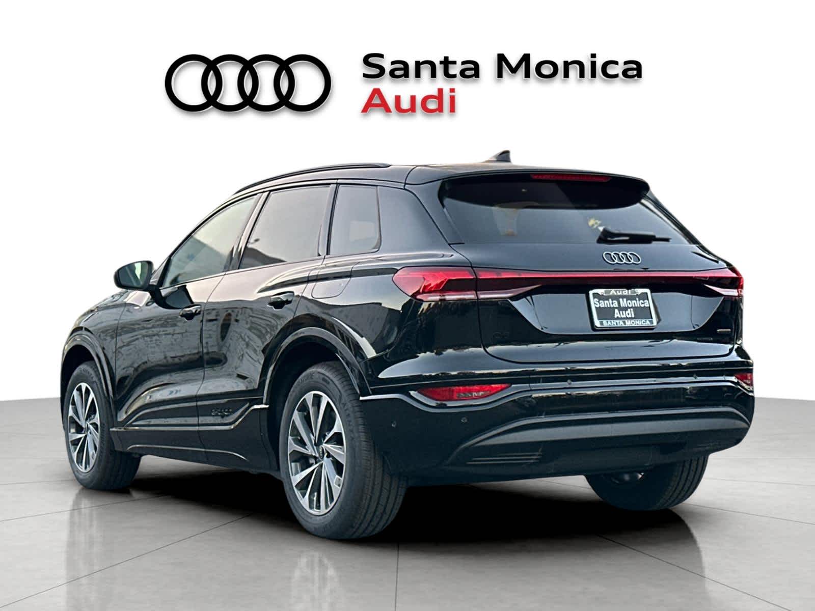 Thumbnail: 2025 Audi Q6 e-tron - 6