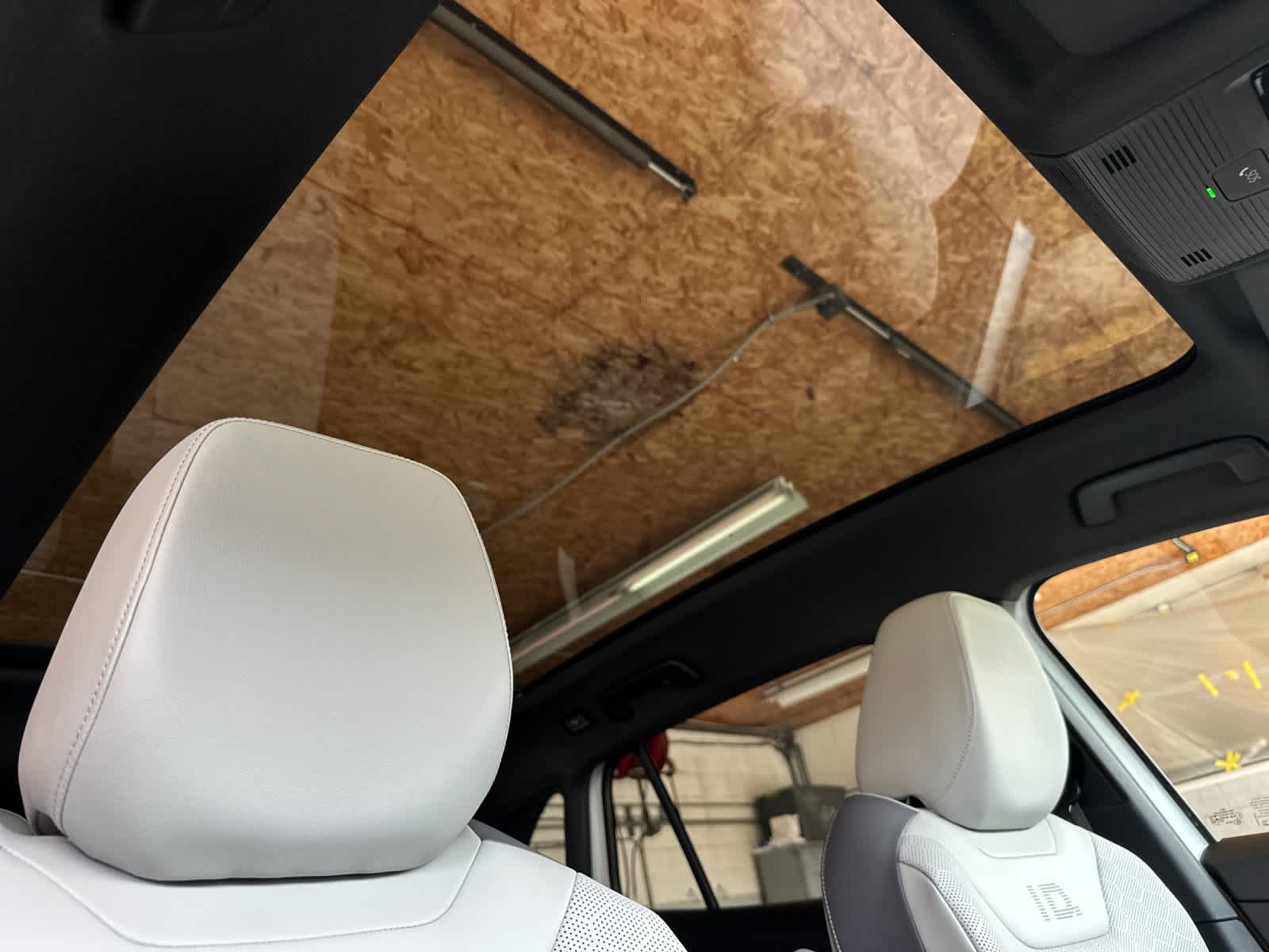 Thumbnail: 2022 Volkswagen ID.4 - 17