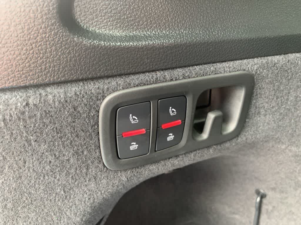 Thumbnail: 2025 Audi Q7 - 29