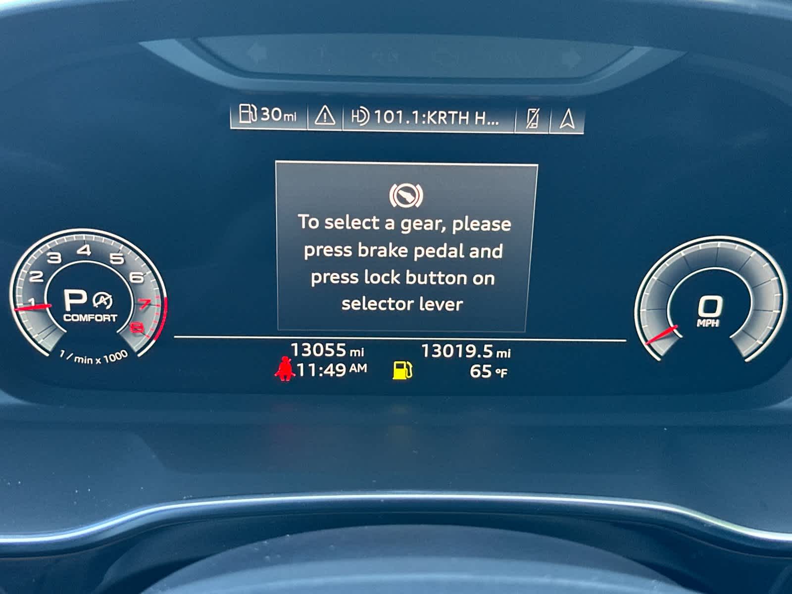 Thumbnail: 2023 Audi Q3 - 25