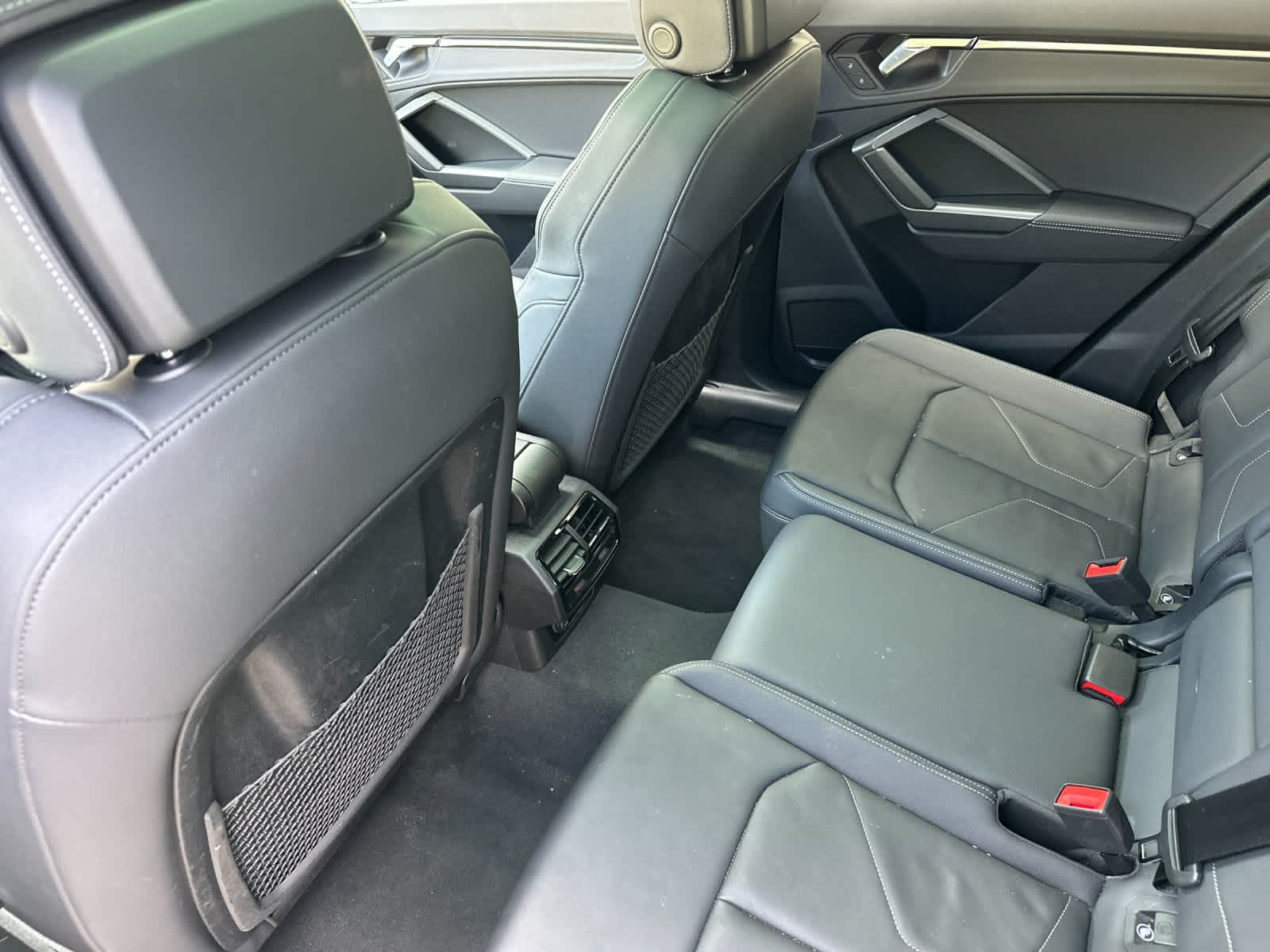 Thumbnail: 2025 Audi Q3 - 4