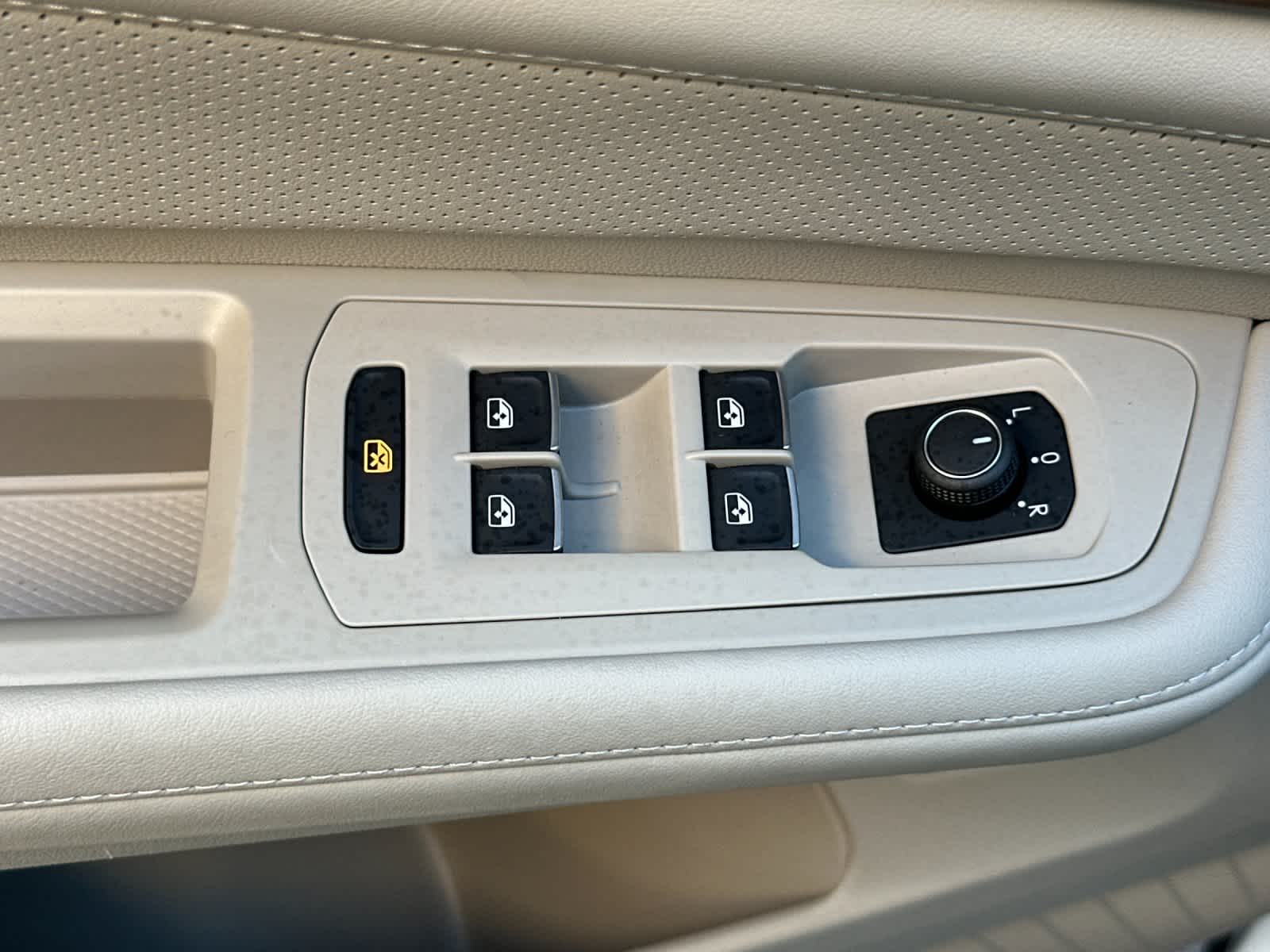 Thumbnail: 2024 Volkswagen Atlas - 13