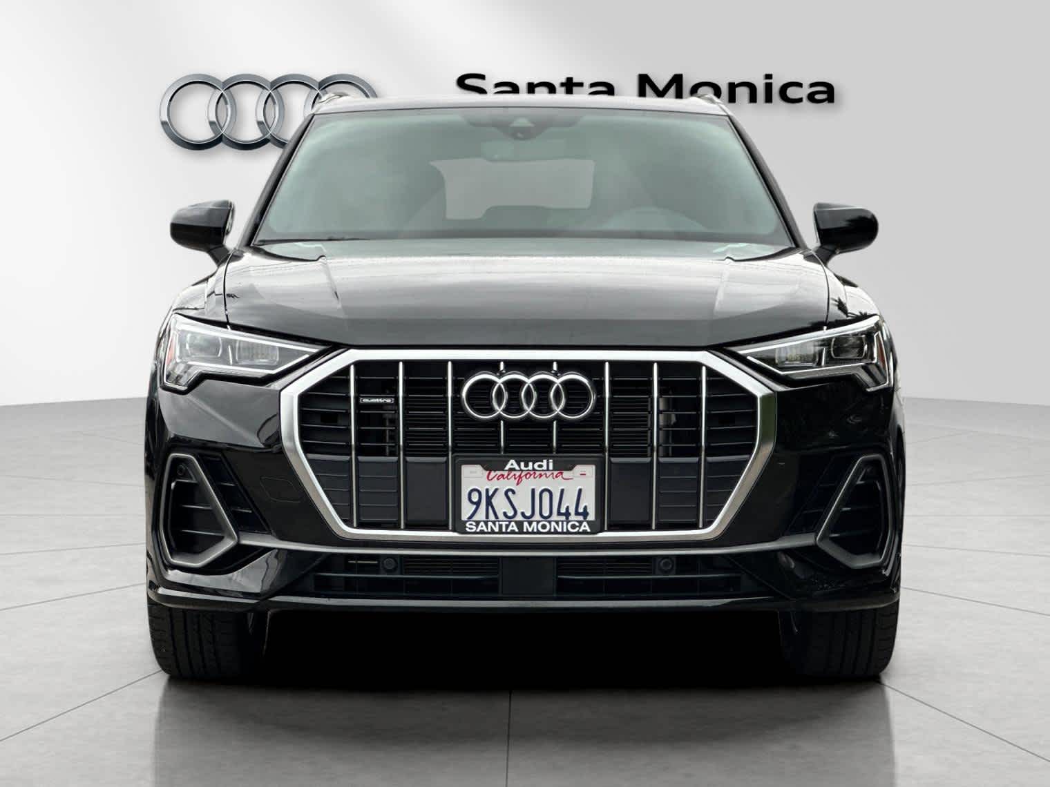 Thumbnail: 2024 Audi Q3 - 10