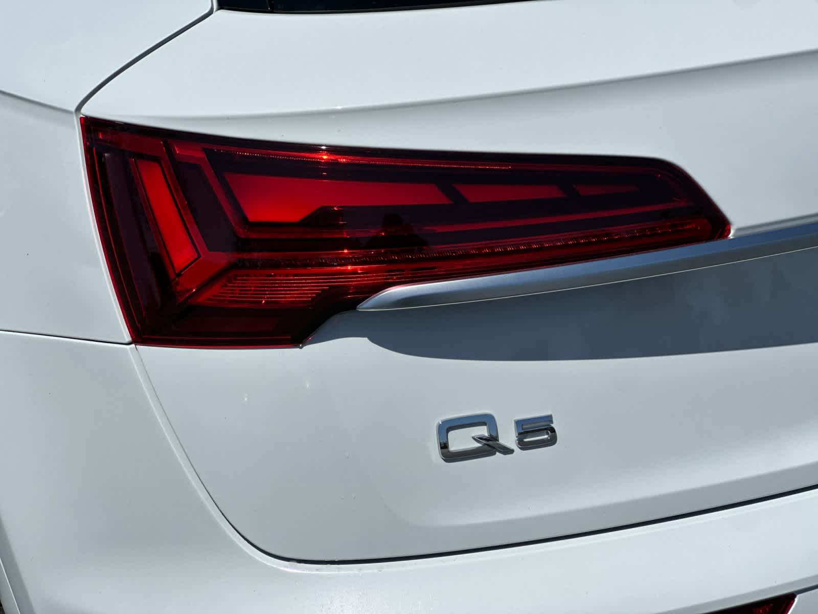Thumbnail: 2023 Audi Q5 - 26