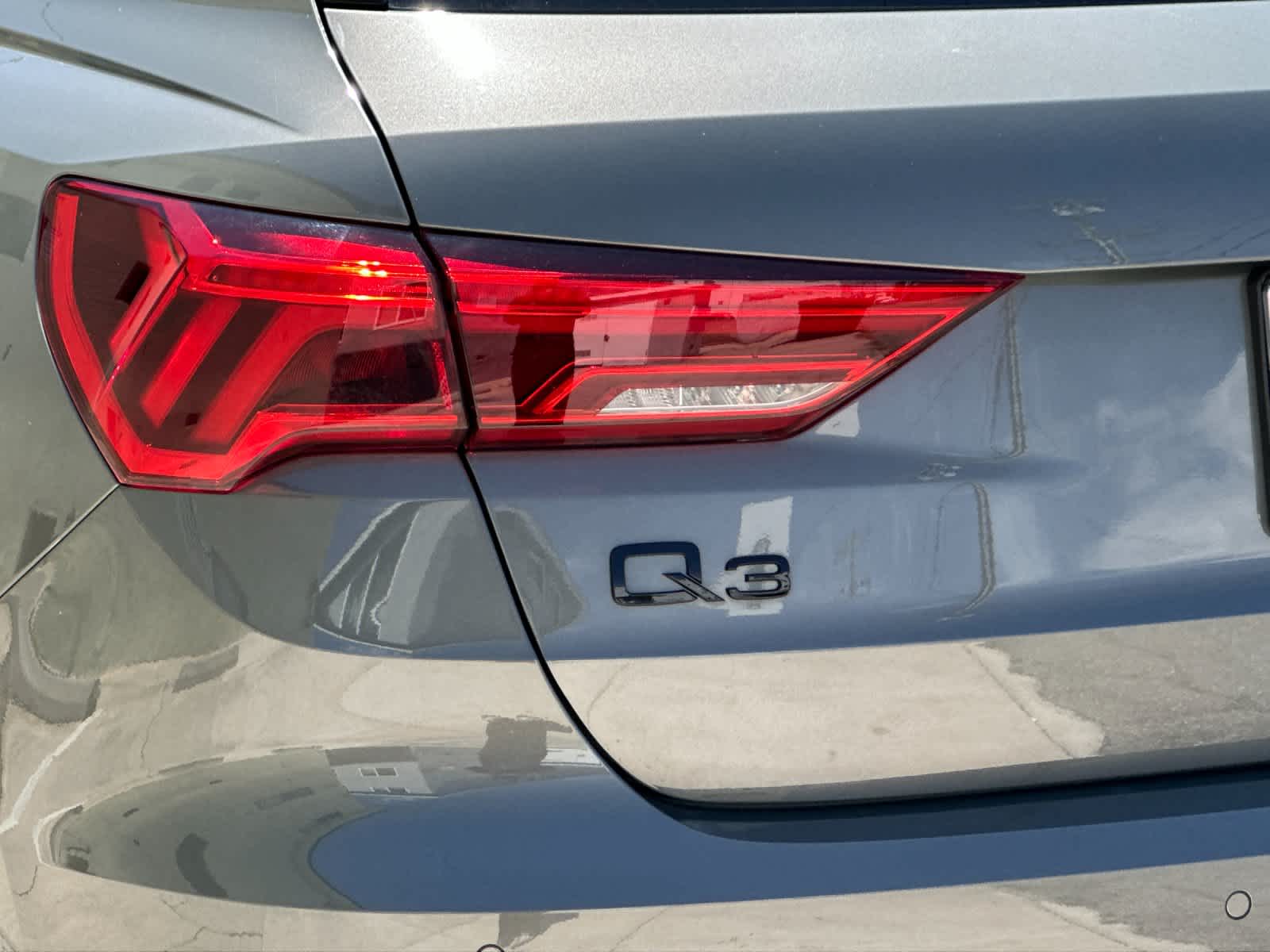 Thumbnail: 2023 Audi Q3 - 28