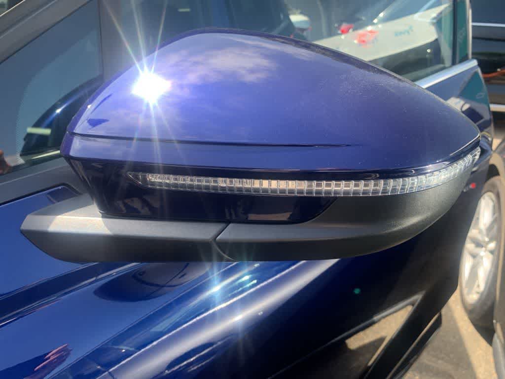 Thumbnail: 2023 Audi Q4 e-tron - 42