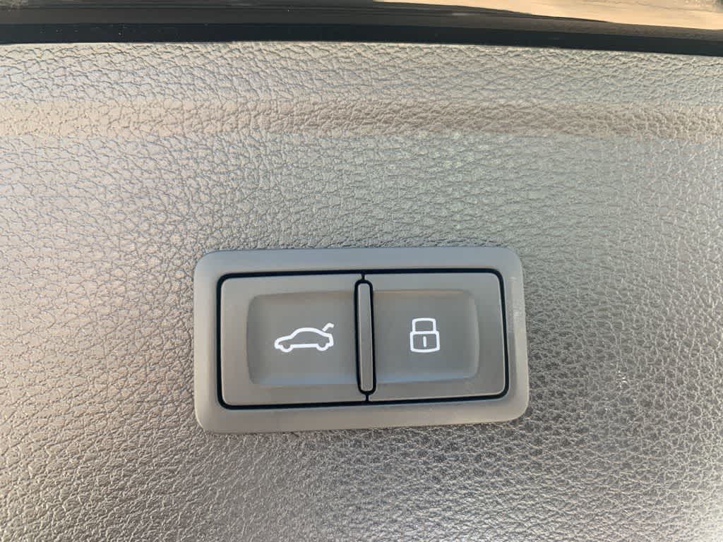 Thumbnail: 2022 Audi Q5 - 28